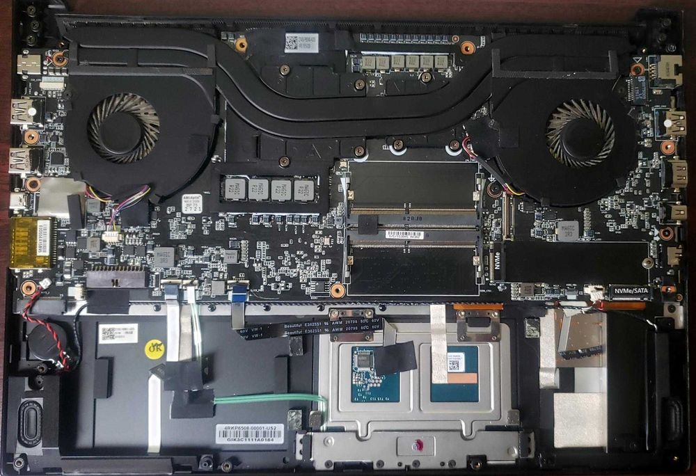 Ігровий ноутбук Gigabyte AERO 15 /i7-7700HQ /NVIDIA GeForce GTX 1060