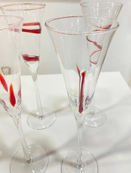 Conjunto de 4 flutes de champanhe, únicas e elegantes