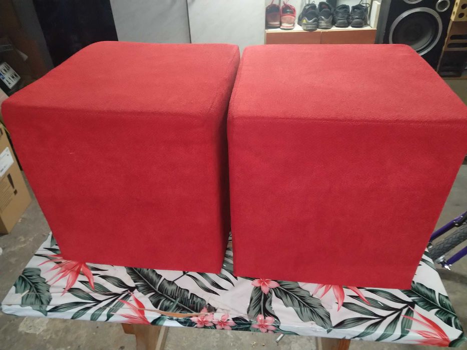 Pufy czerwone kostka 40x40