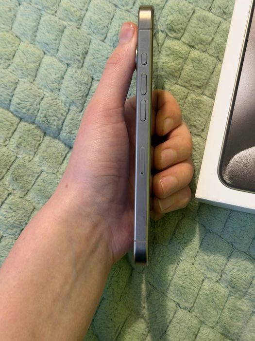 np. iPhone 15 Pro 256GB