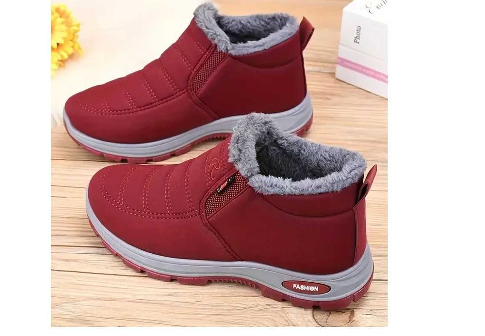 buty zimowe ocieplane nieprzemakalne nowe czerwone/36