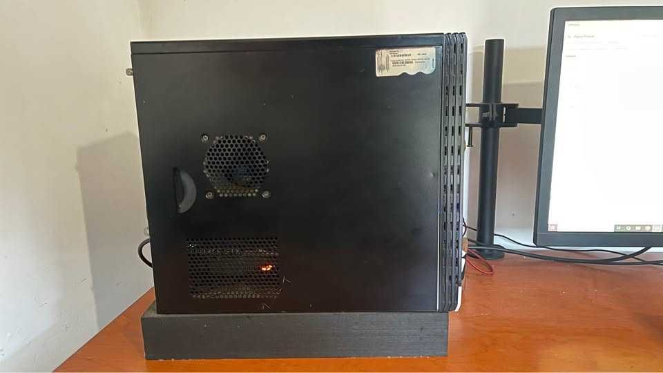 PC Gaming  GTX 1650 de 4GB, 16GB de RAM e SSD de 238GB.