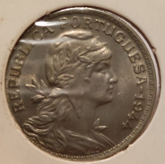 Moedas república 50 centavos 
50 centavos
10 escudos 1954 - 12,50