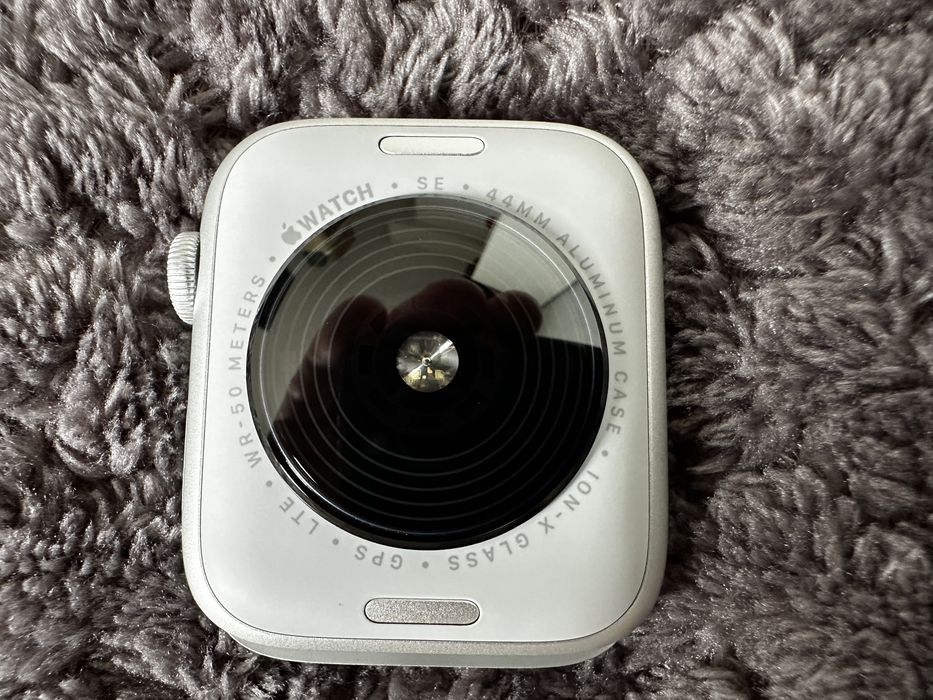 Apple Watch SE2 44 mm iCloud
