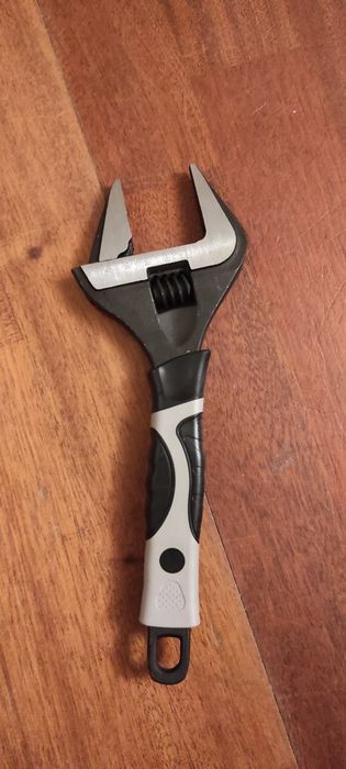 Разводной ключ 0-50мм