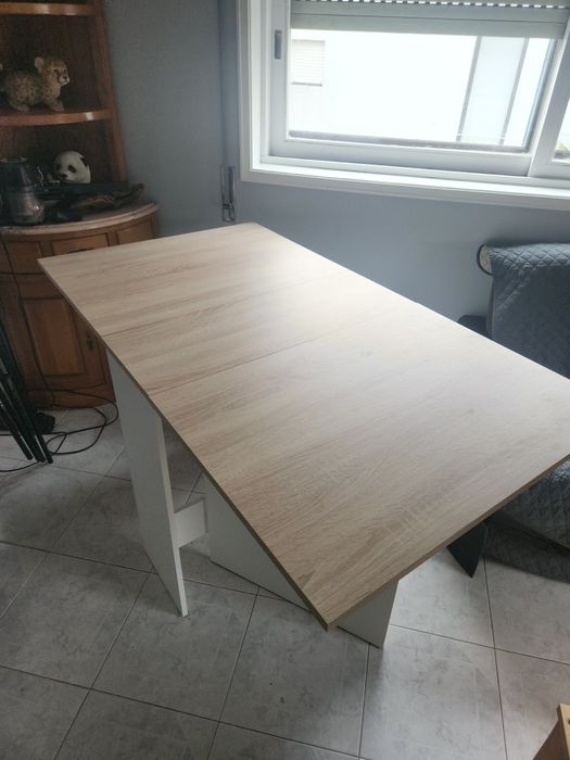 Mesa dobrável (2 abas)