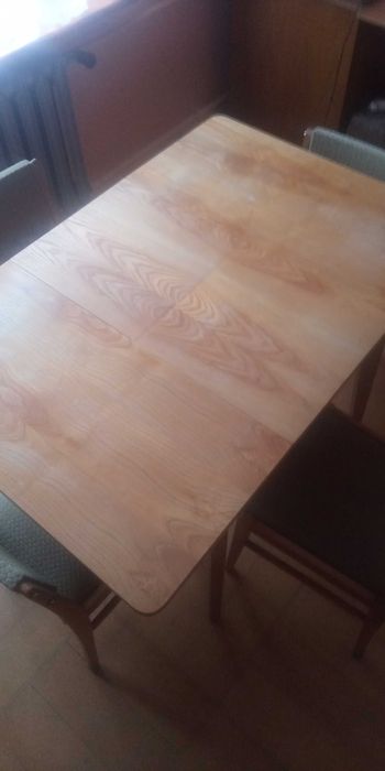 Stół z 4 krzesełkami  - 1965 rok