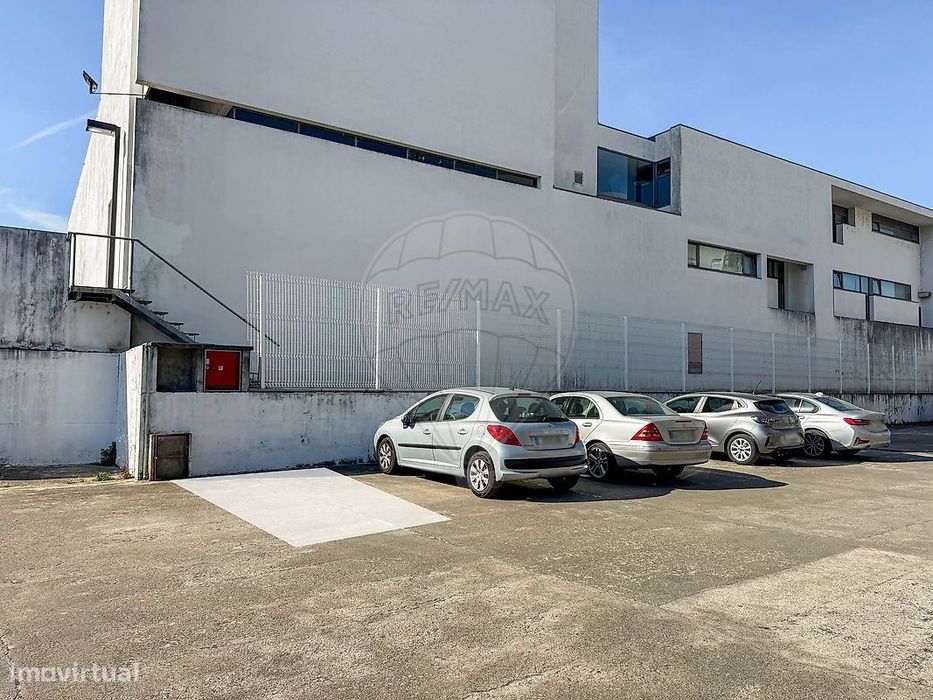 Garagem  para arrendamento