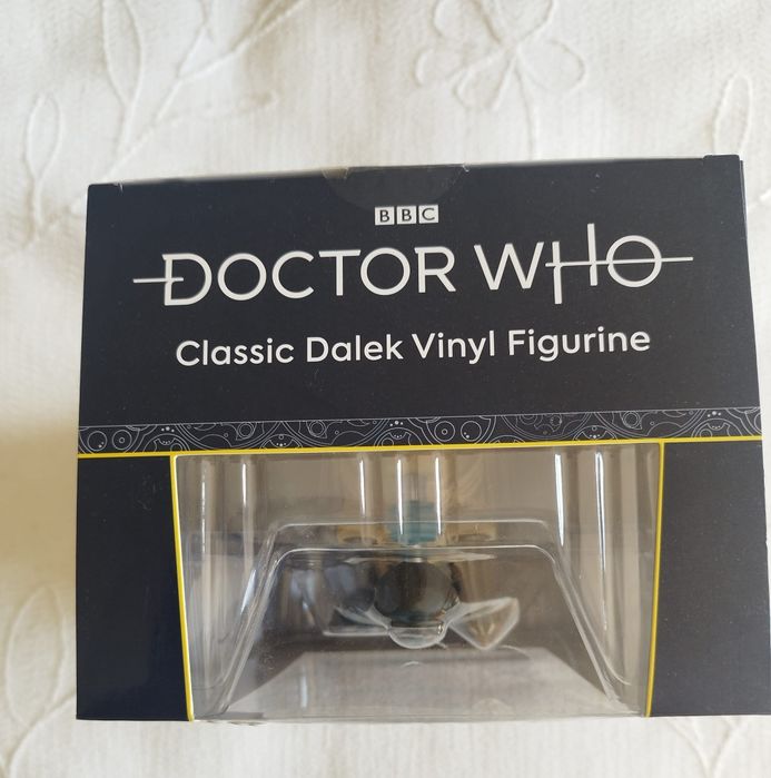 Figura colecionável "Doctor Who Vinyl Buddies" de um Dalek clássico