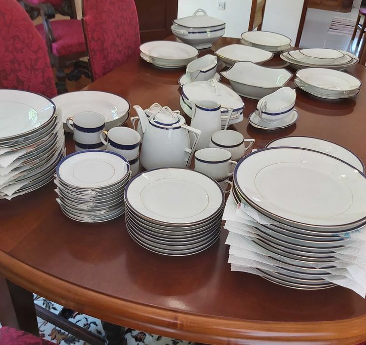 Serviço de jantar alemão 18 pessoas