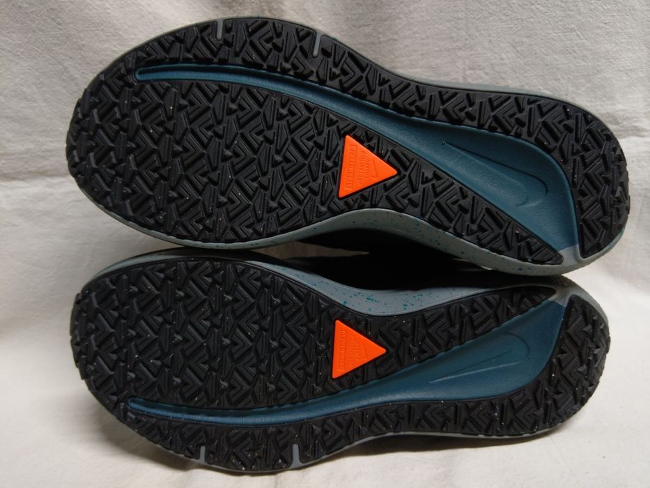 Buty Nike Air Winflo 9 Shield rozm. 41