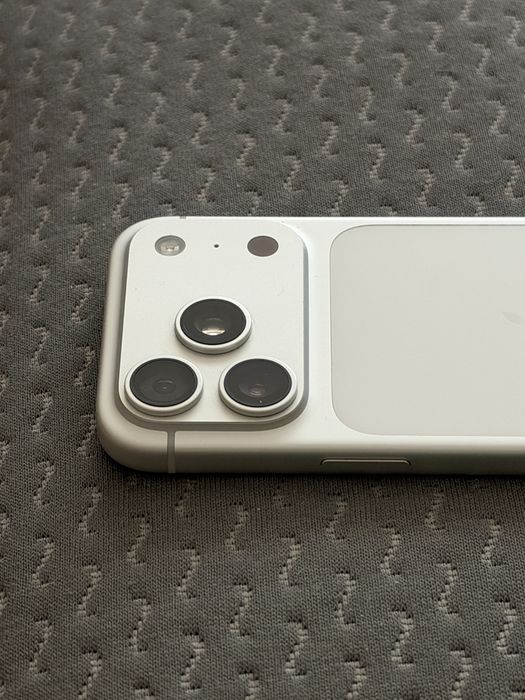 iPhone 17 Pro eSIM 256 GB