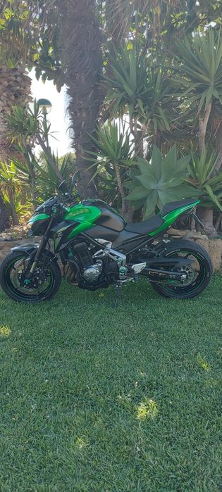 Kawasaki    Z900