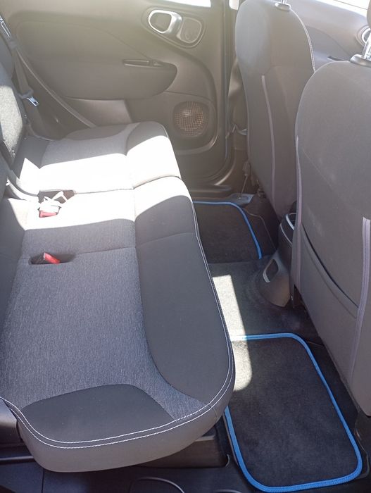 Vendo Fiat 500L.