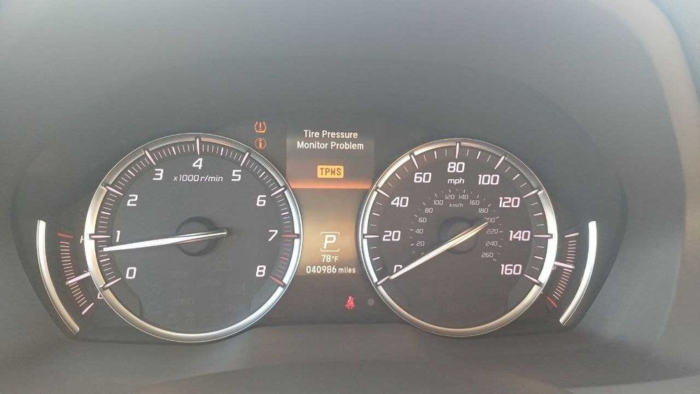 Автомобиль Acura MDX 2018