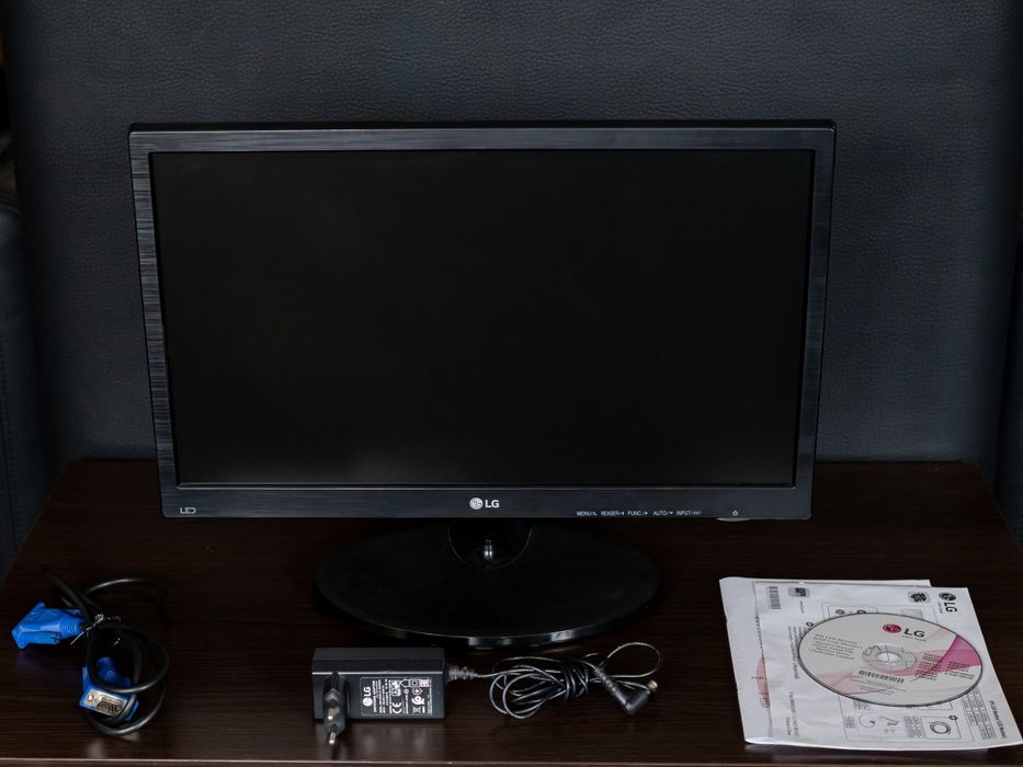 Monitor LG 19M38A-B. Stan Idealny. Kompletny zestaw. Jak nowy.