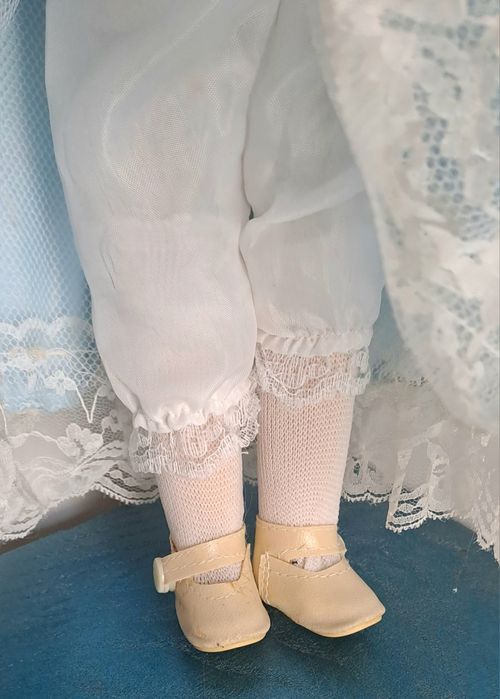 Boneca porcelana Nova