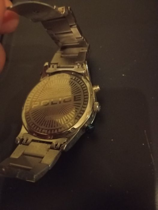 Relógio marca  Police