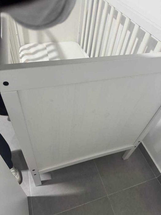 Berço IKEA Sundvik + colchão + extras