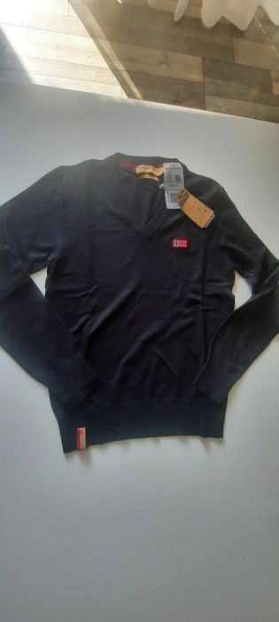 Sweter męski V Geografical Narvey  Rozm.M