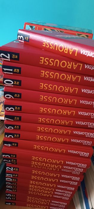 Nova Enciclopédia Larousse 22 volumes