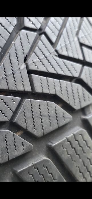 Opony zimowe Opony Zimowe Uniroyal WinterExpert 245/45 R19 – 4 szt.