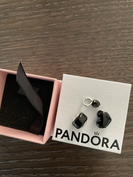 Pandora charmsy i zawieszka