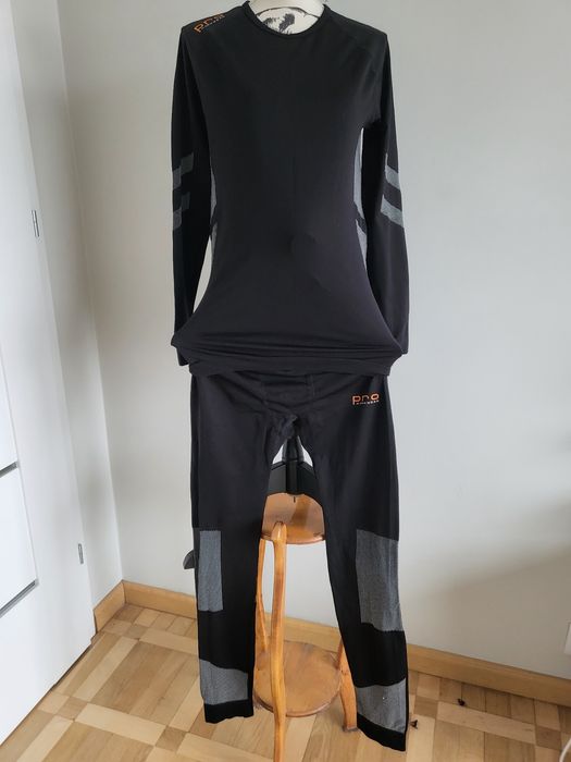 czarny komplet termoaktywny Bluewear Pro Workwear.