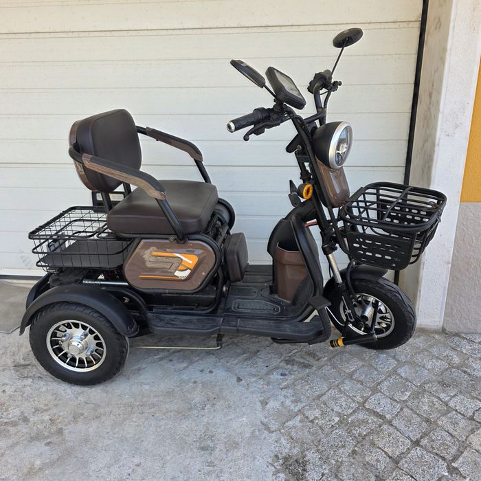 Triciclo Elétrico