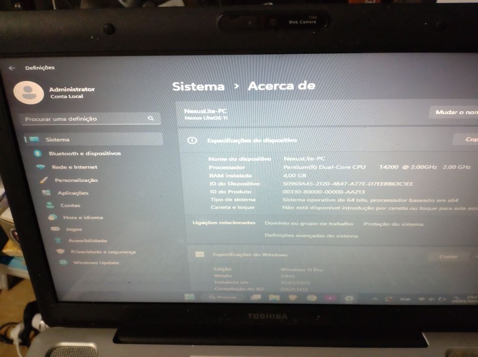 Portátil Toshiba com Windows 11 e Office 2019