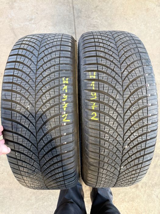 235/55/18 Goodyear Vector 4Seasons Gen-3