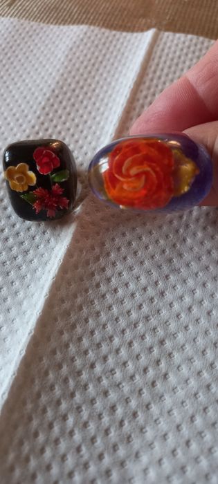 Серебряные изделия- кольца, браслет на часы, и бижутерия .