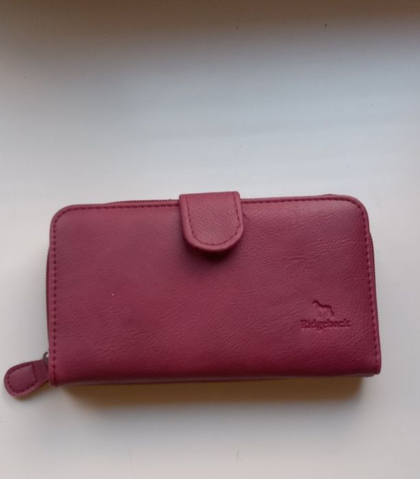 Жіночий гаманець.