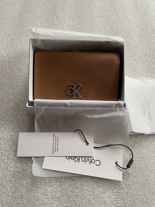 Новый кошелек calvin klein (ck minimal monogram cuoio wallet)с Америки