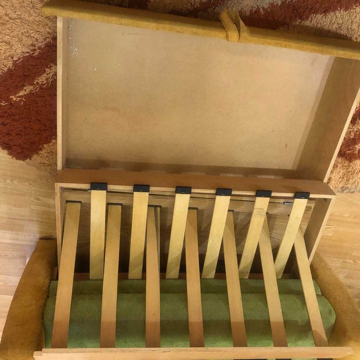 Продам дитячий диван.