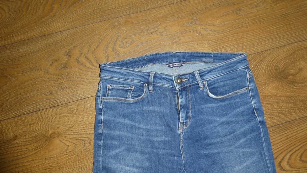 TOMMY HILFIGER jeans damskie  28/32 oryginalne