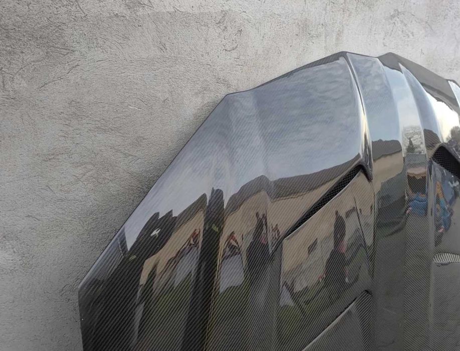 Капот Lamborghini Urus carbon