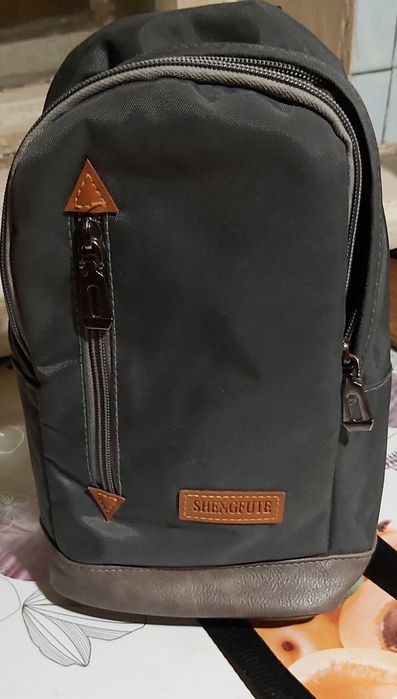 Мужская сумка слинг (нагрудная)