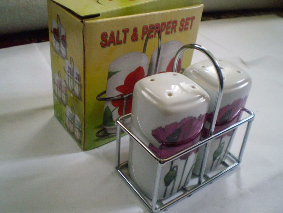 Набор для специй солонка и перечница, Сахарница.