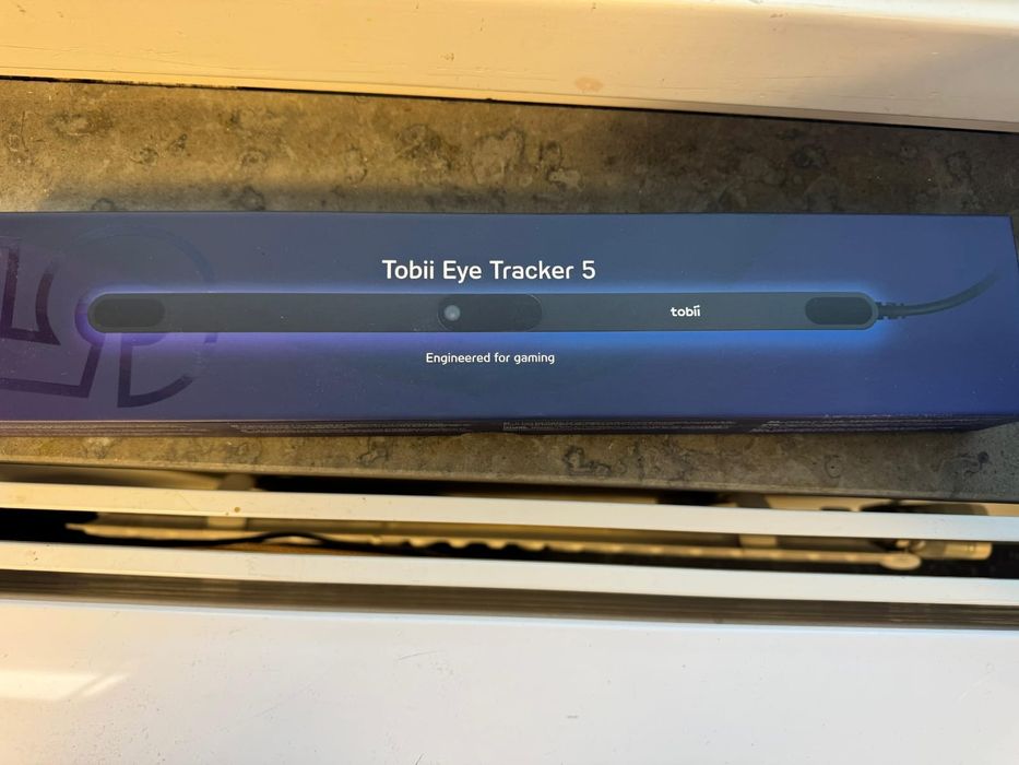Tobii Eye Tracker 5