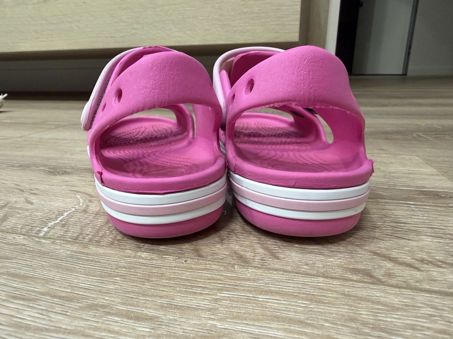 Сандалі, босоніжки Crocs c12 в чудовому стані (ельза, анна)