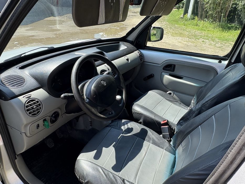 Автомобіль Рено кенго 1.5