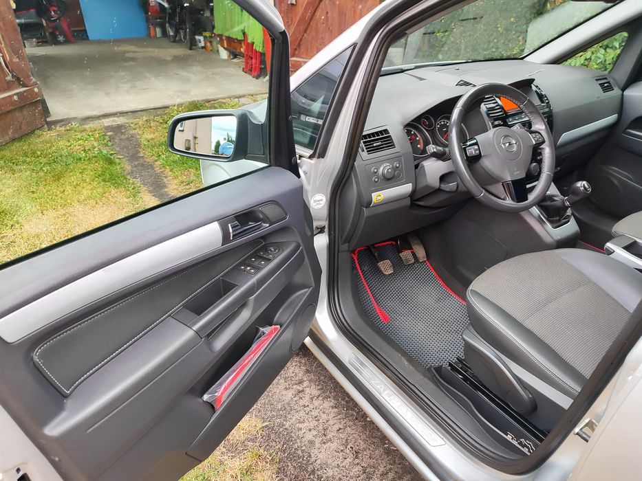 1.7d 125коней КАПСУЛА zafira 7 місць
