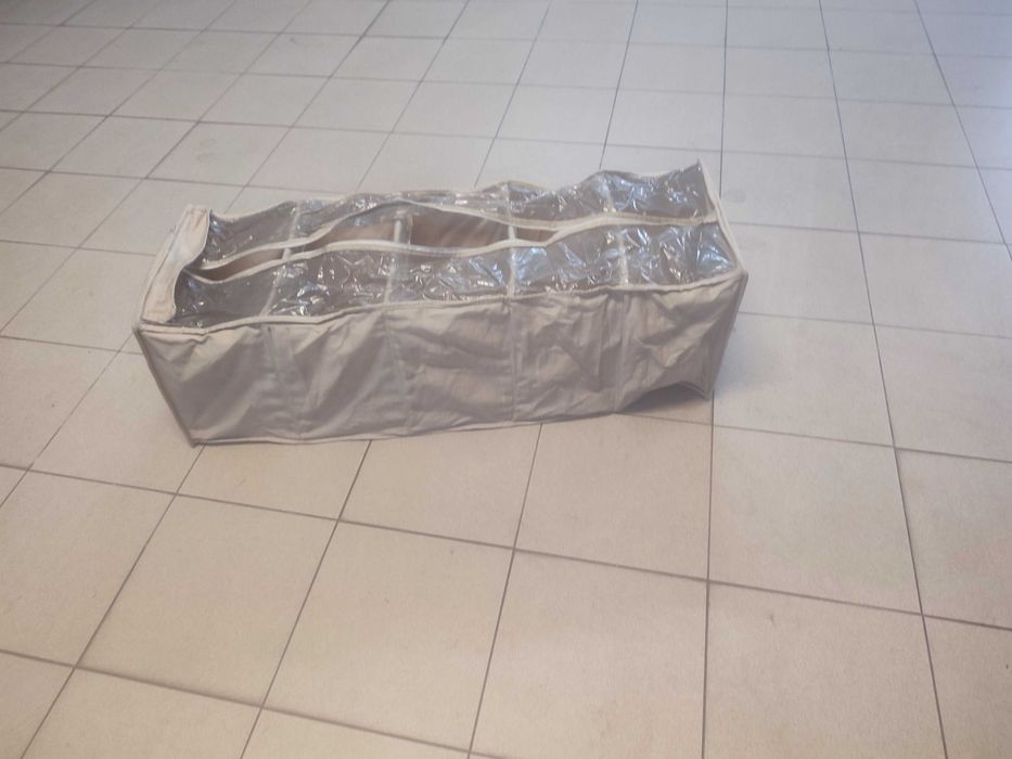 Prateleira para calçado e arrumação