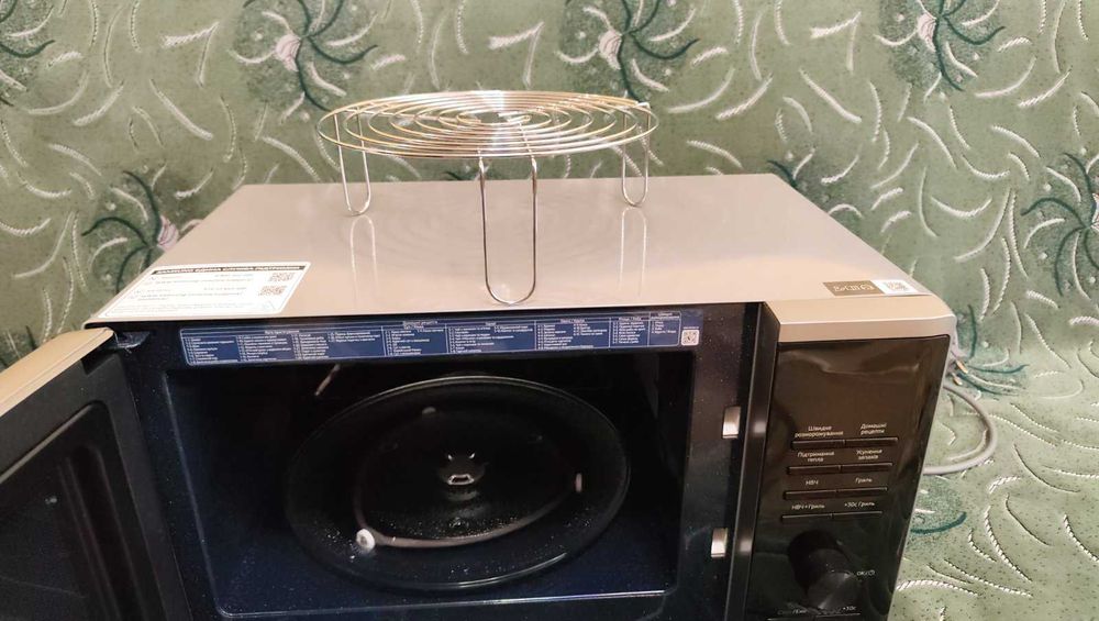 Мікрохвильова піч Samsung MG23K3515