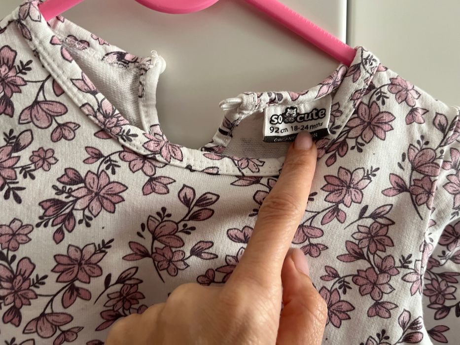 Bawełniana sukienka w kwiaty 92
