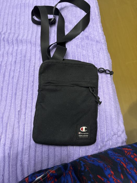 Продам сумку champion оригинал
