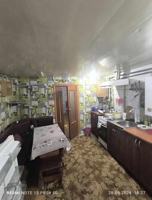 Сдам часть  дома пр.Металлургов ,заезд.