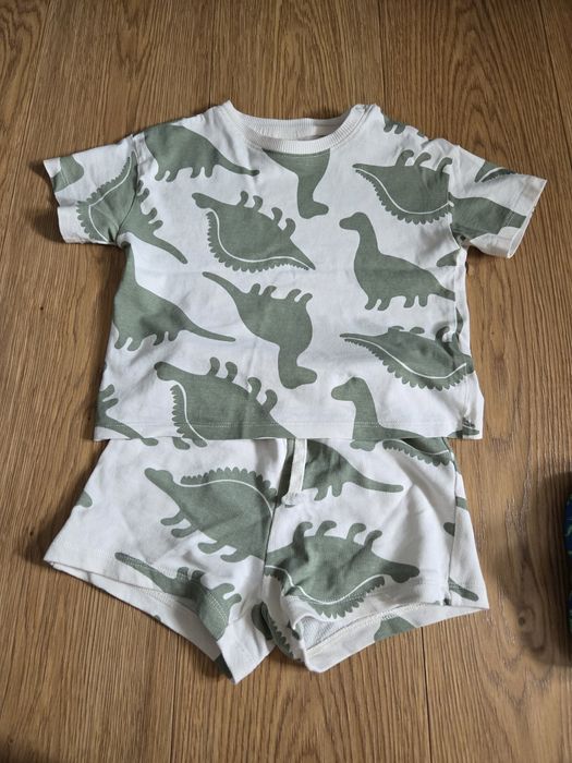 Zestaw dla chłopca H&M spodenki I bluzki r. 92