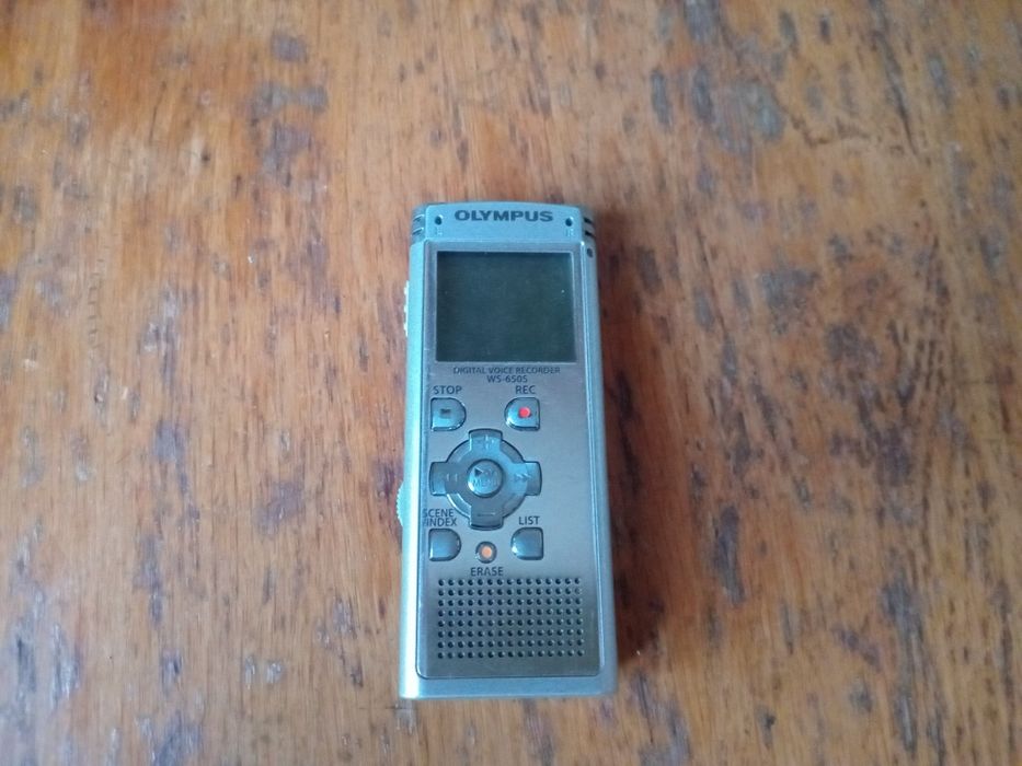 Цифровой диктофон Olympus WS-650S